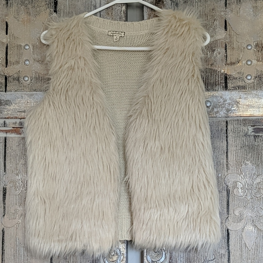 Women's Faux Fur Vest